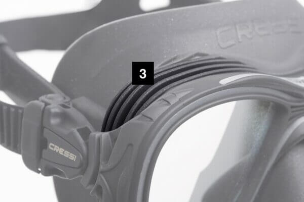 Rand einer CreSSI Tauchermaske